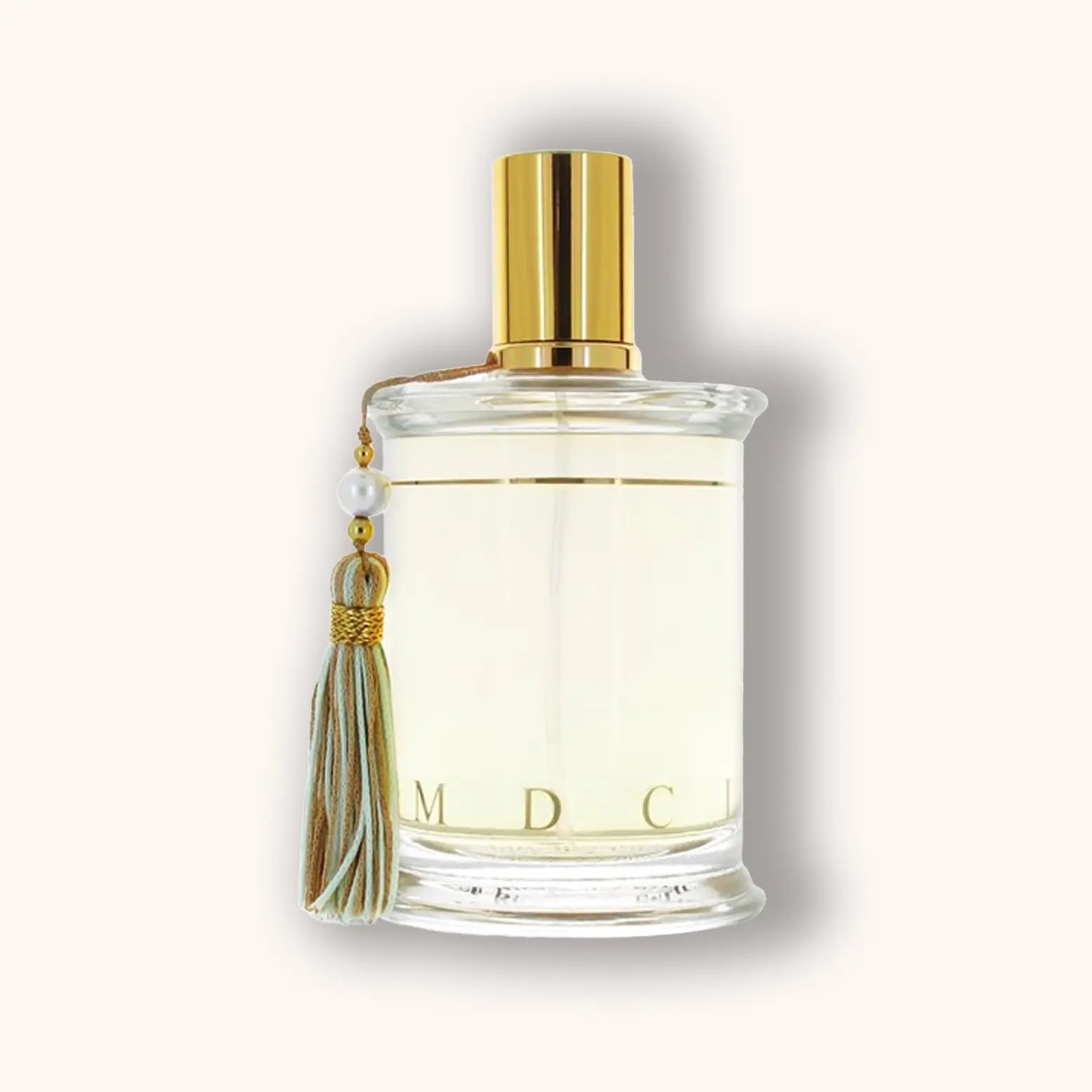 Flacon van MDCI Invasion Barbare parfum met licht goudkleurige vloeistof en een pastelgroene kwast.