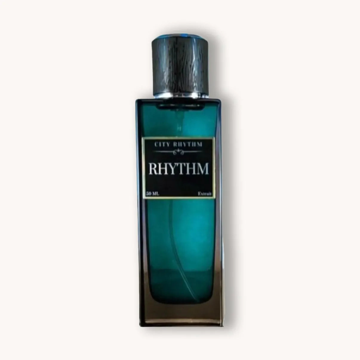Donkergroene flacon van City Rhythm Rhythm Extrait de Parfum, met zwarte houten dop en strak zwart etiket met gouden omlijsting.