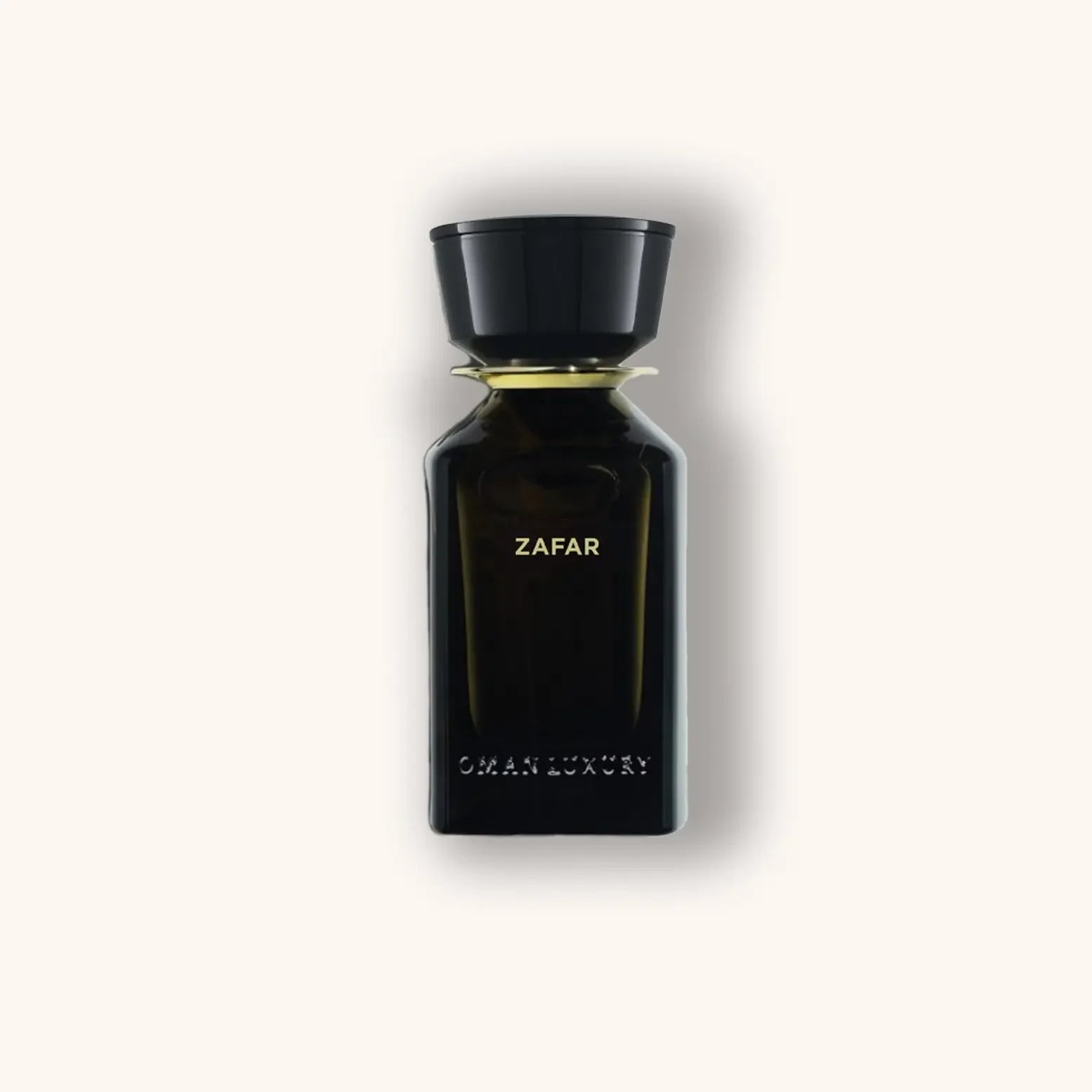 Een slanke zwarte parfumflacon met een minimalistisch design, voorzien van het opschrift "ZAFAR" van Omanluxury, die elegant vakmanschap uitstraalt.